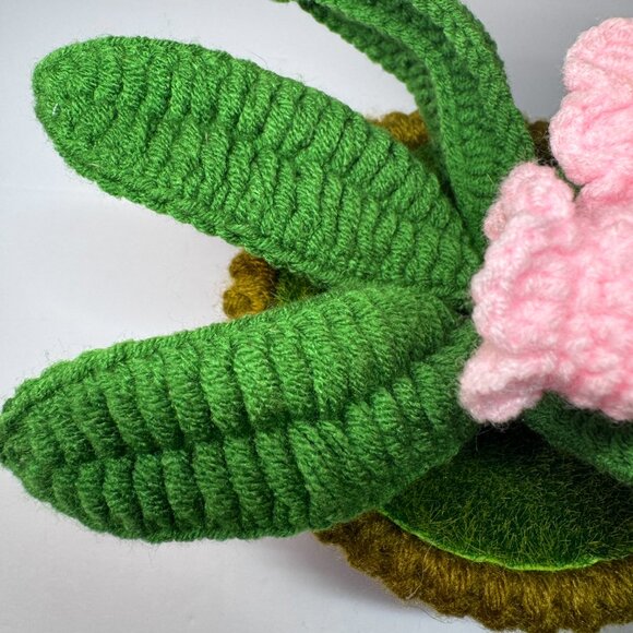 Lily of The Valley Crochet Flower that Lights up, Posable - Picture 9 of 11